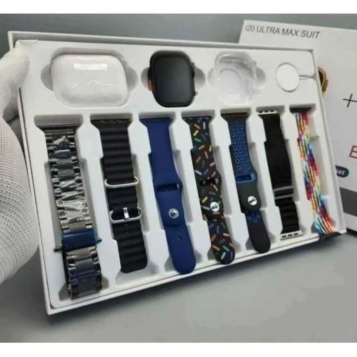 i20 Ultra smartwatch - Image 1