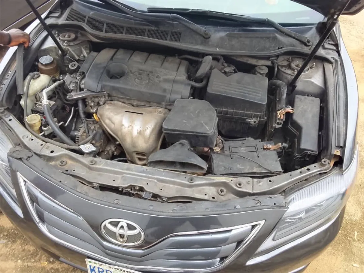 Clean Registered 2010 Toyota Camry LE Fully Loaded - Image 7