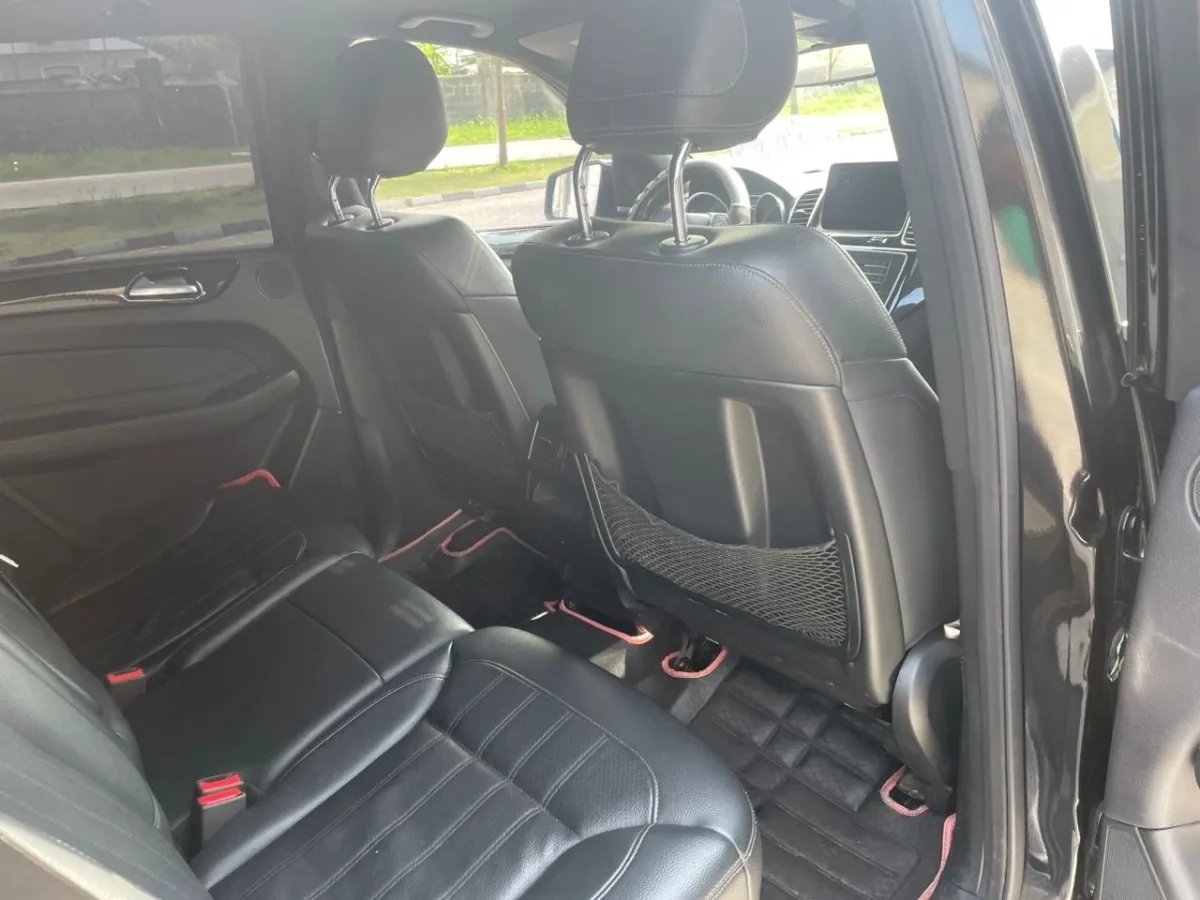 Clean Registered 2016 MB GLE350 4MATIC FULL OPTION - Image 5