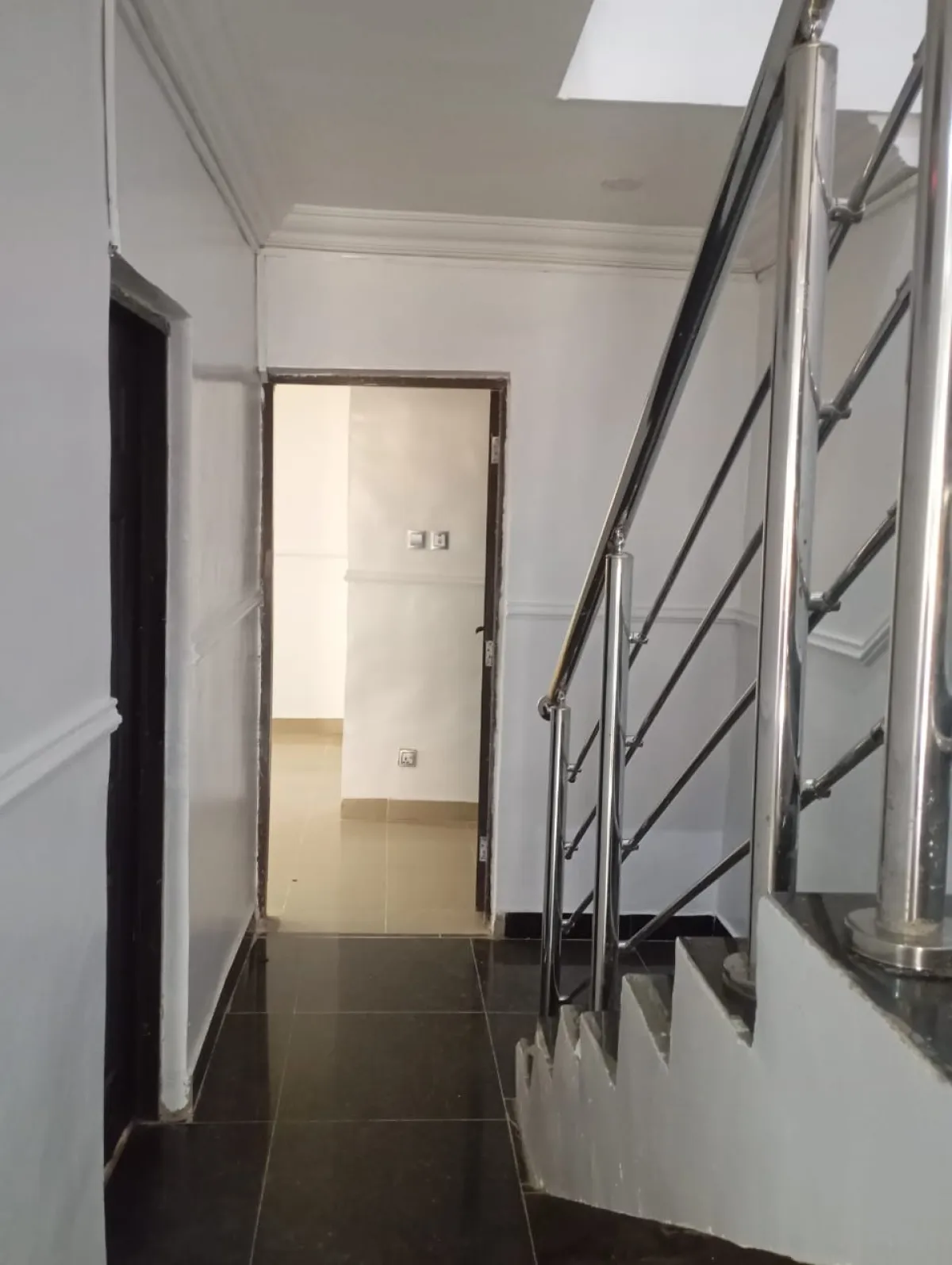 clean 4 bedroom for same global estate for rent - Image 2