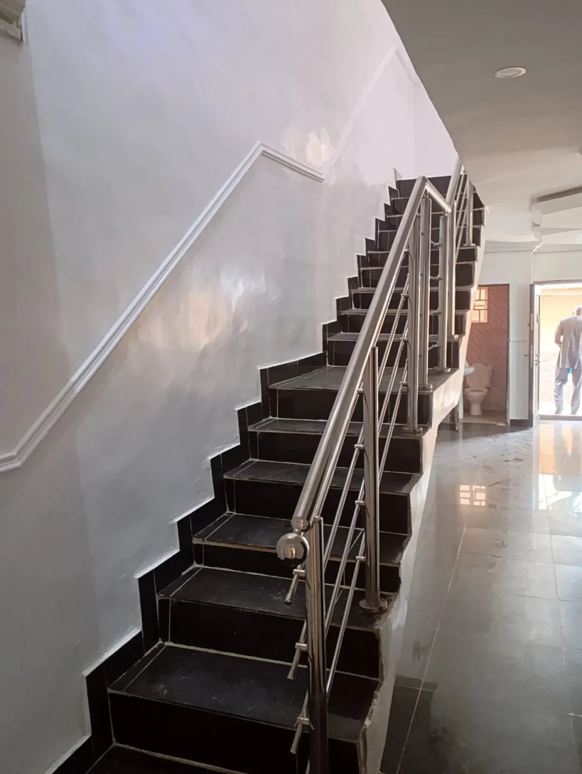 clean 4 bedroom for same global estate for rent - Image 5
