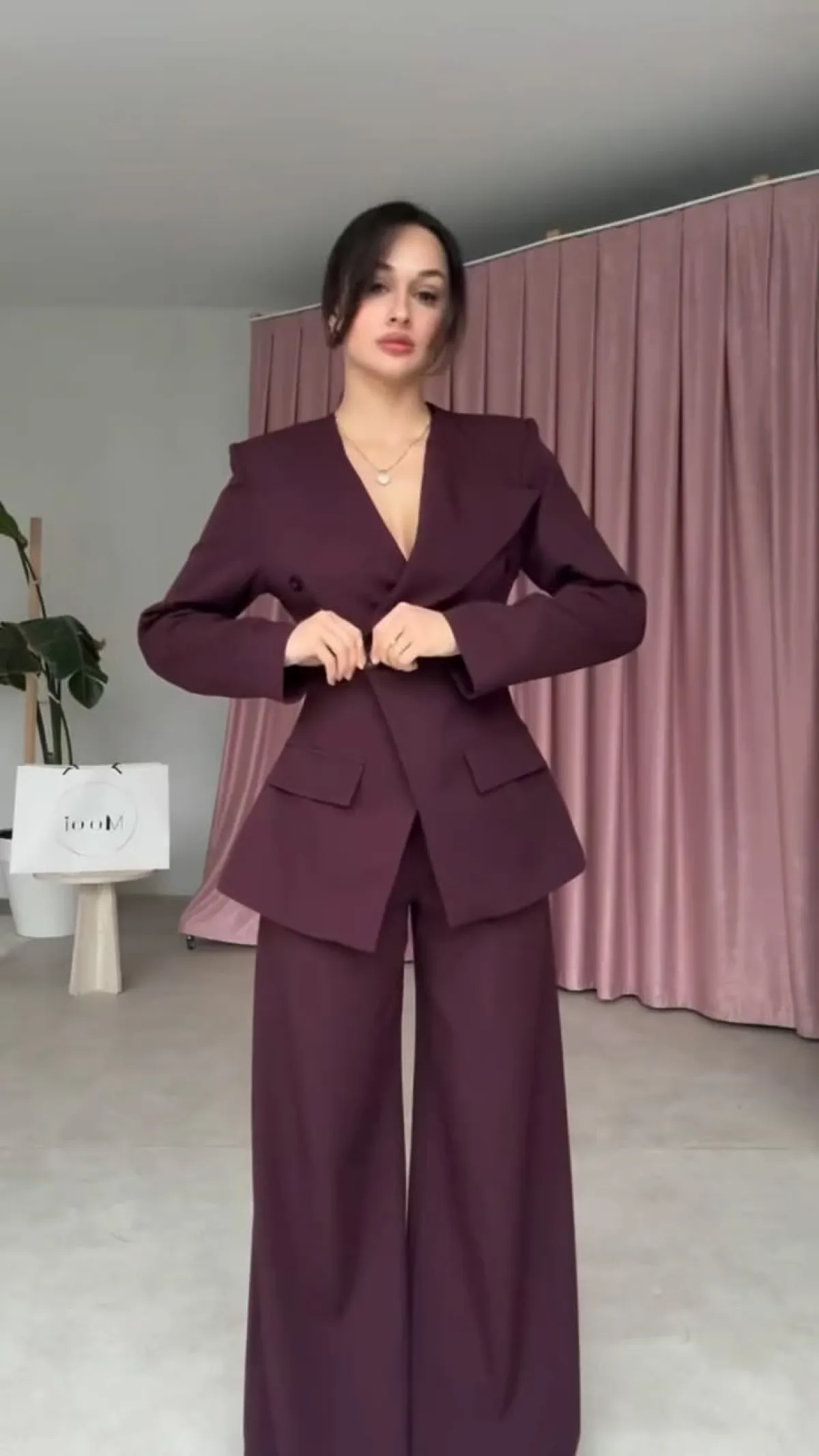 women's luxury 2 piece set - Image 2