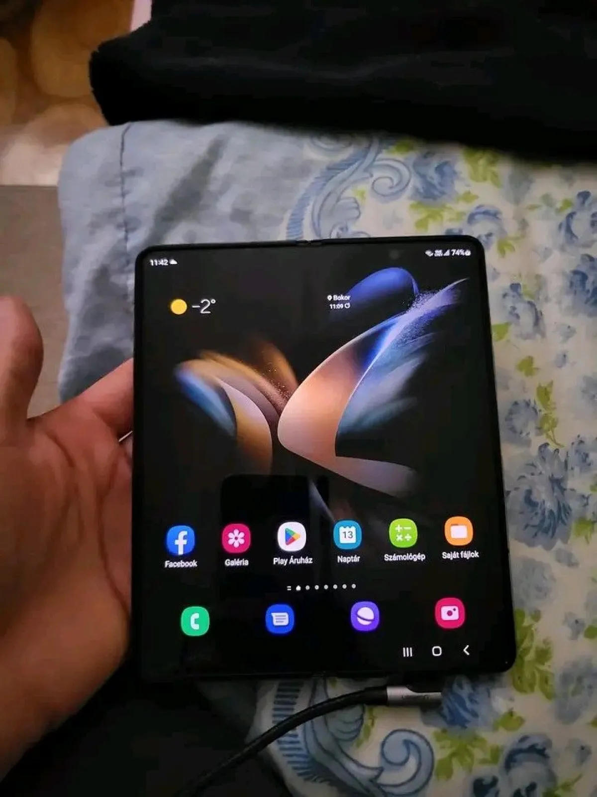 Samsung Galaxy Z fold3 5G - Image 3