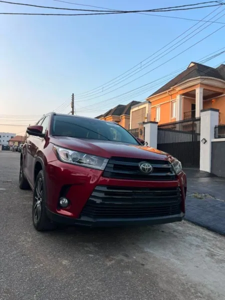 New Arrival Foreign Used 2018 Toyota Highlander SE