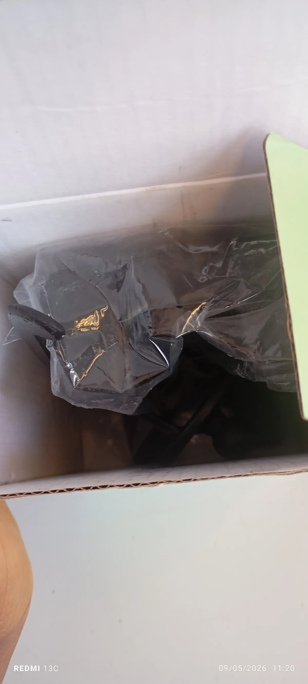 Tesla Headrest support bracket - Image 3