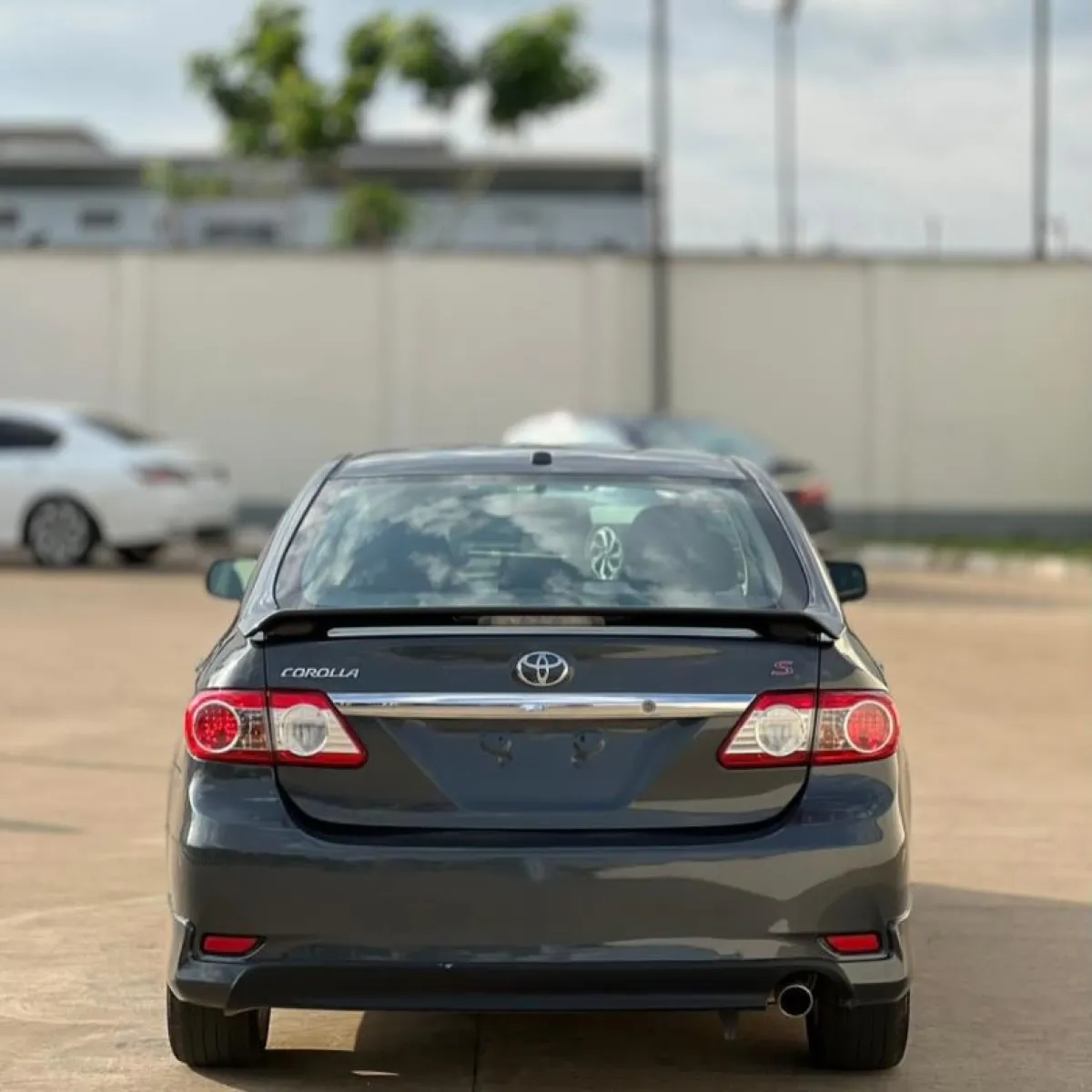 2011 Toyota Corolla sports - Image 3