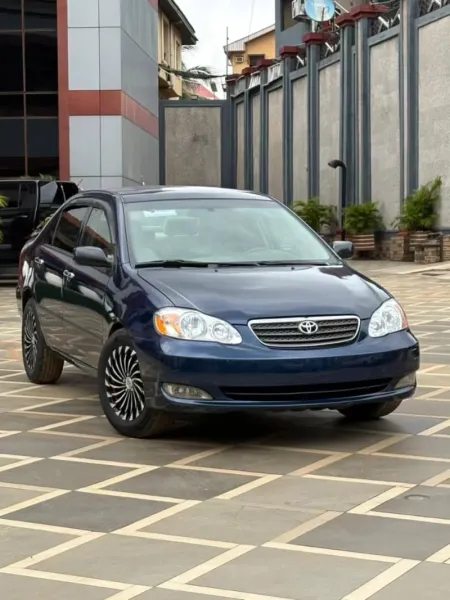 BLue 2006 Toyota Corolla Le