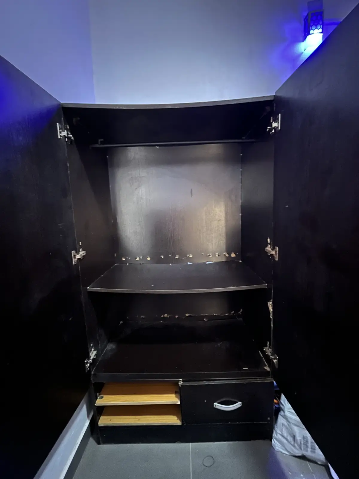 Wardrobe for sale - Image 3