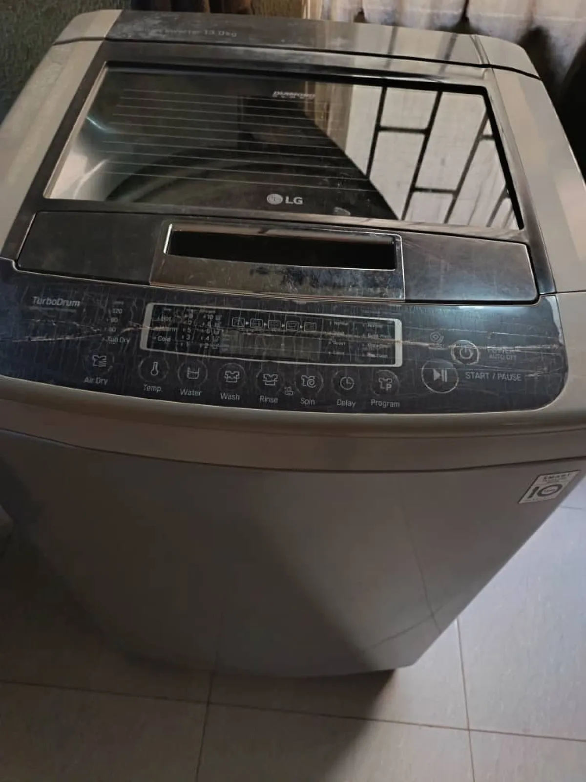 Neatly used LG inverter fully automatic washing machine 14kg - Image 4
