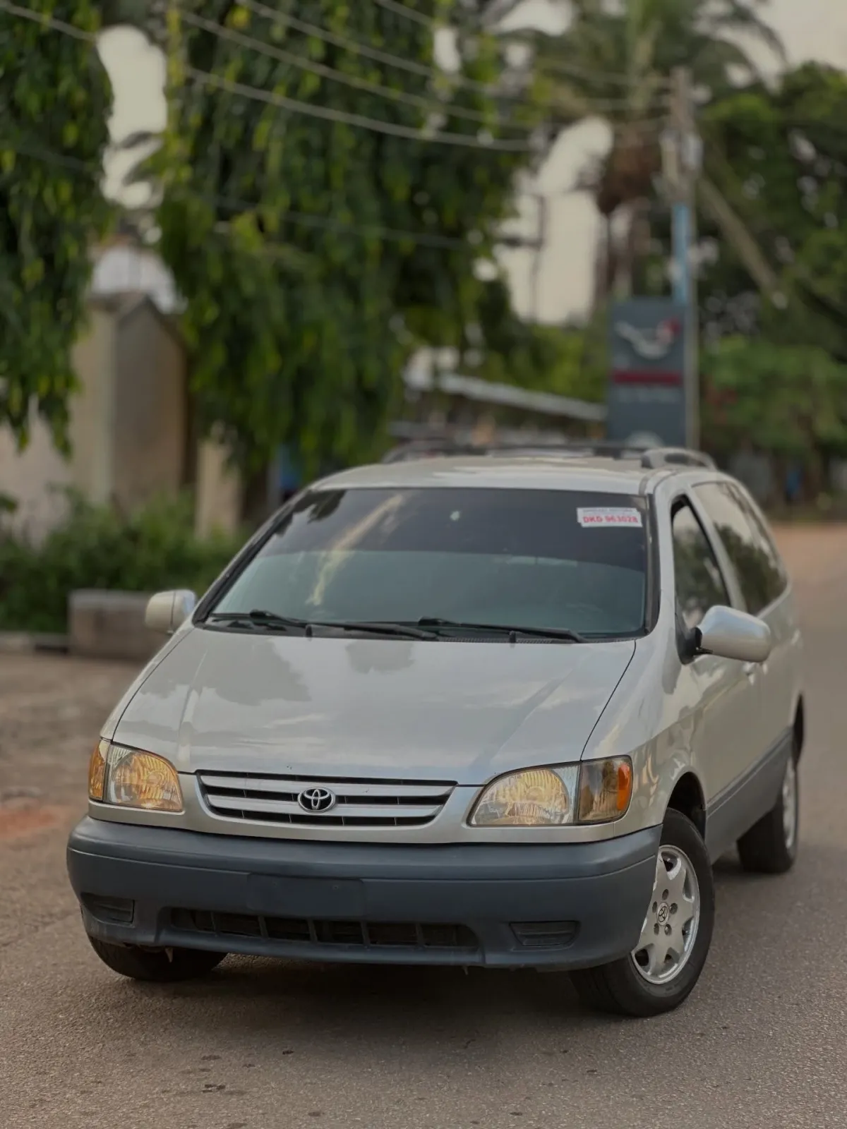 Toyota sienna 2001 - Image 1