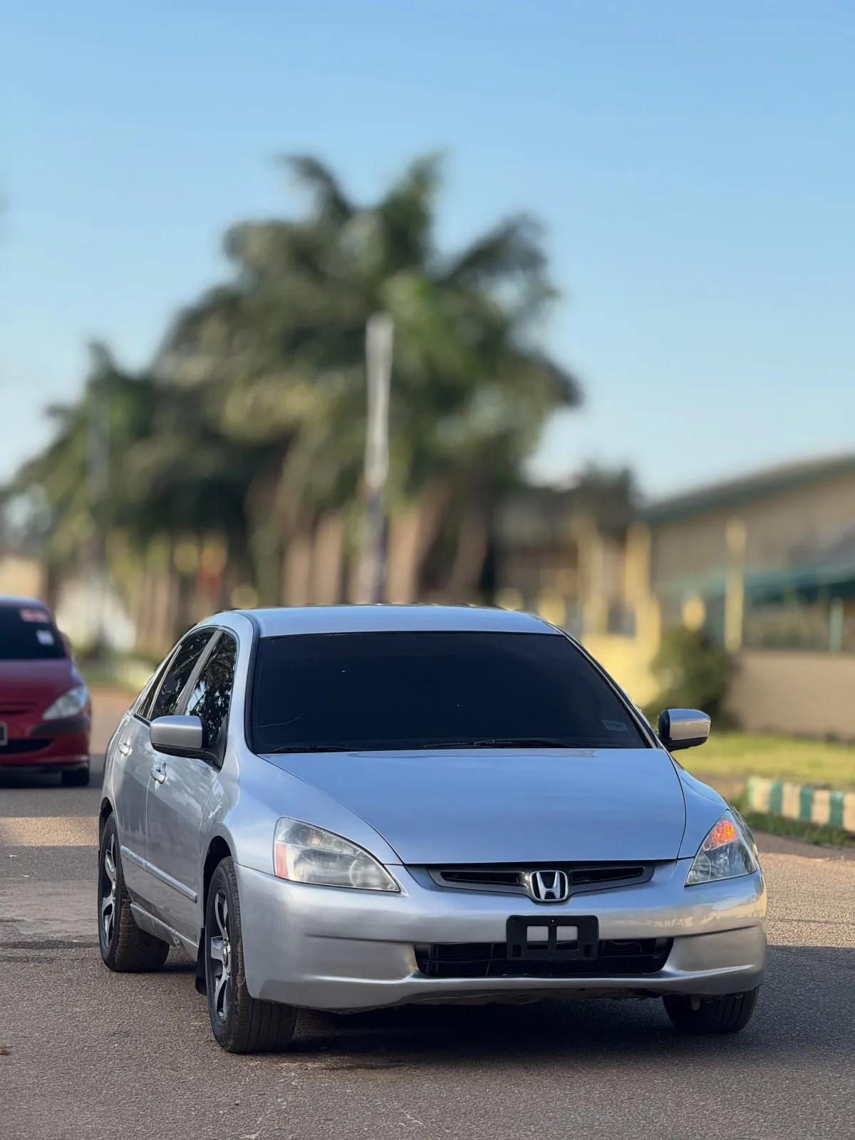 Honda Accord 2003 - Image 2