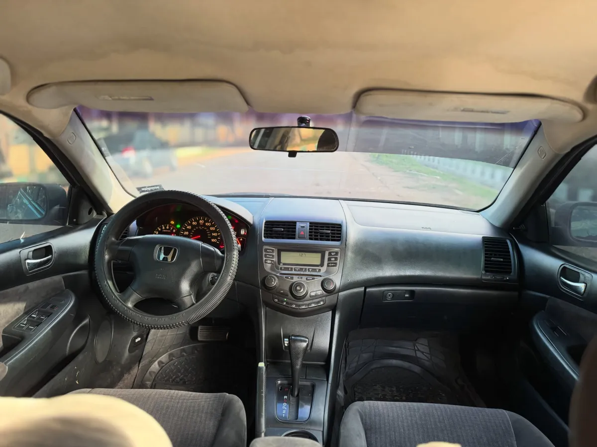 Honda Accord 2003 - Image 6