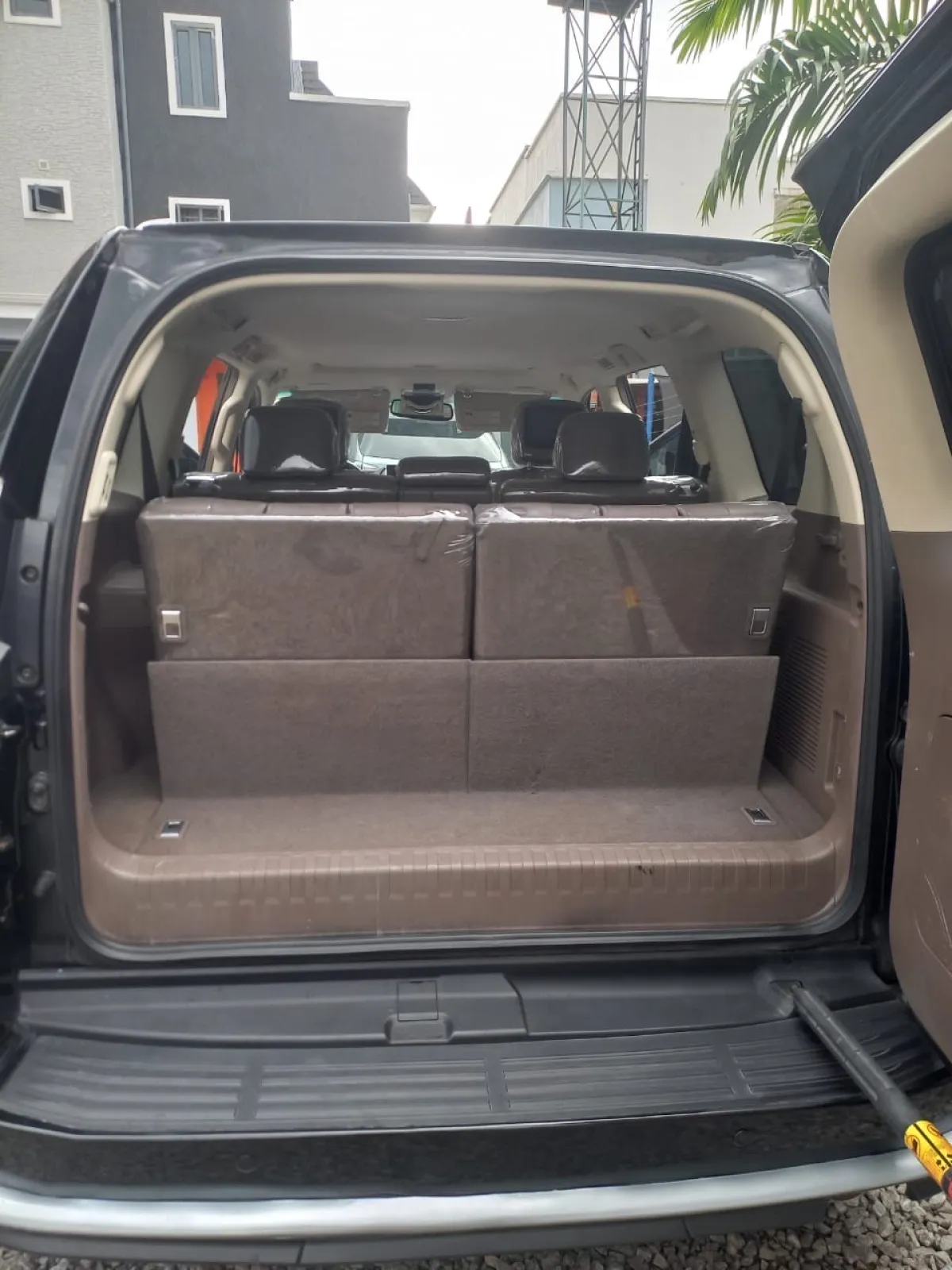 Foreign Used 2013 Fully Upgraded To 2018 Lexus GX460 Full Option - Image 6