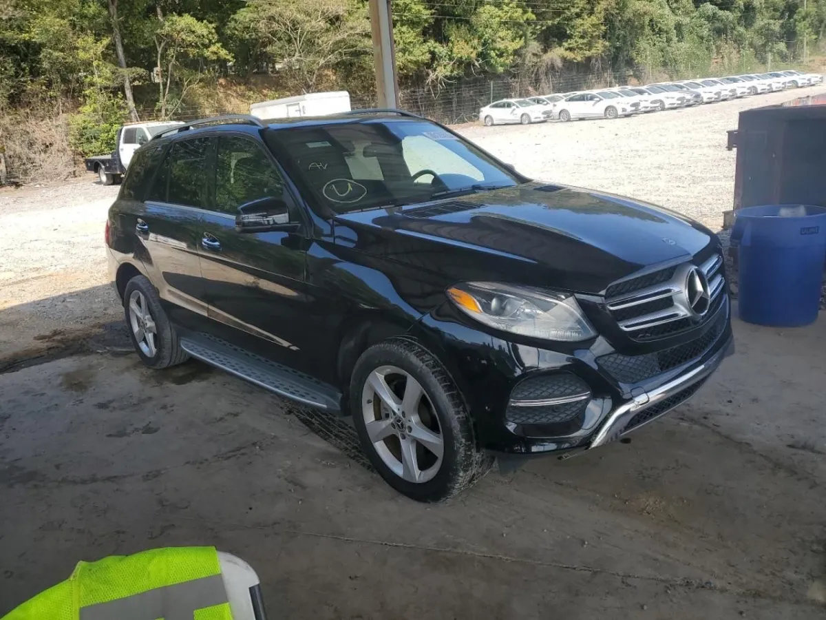 IncomingForeign Used 2018 MB GLE350 Full Option - Image 6