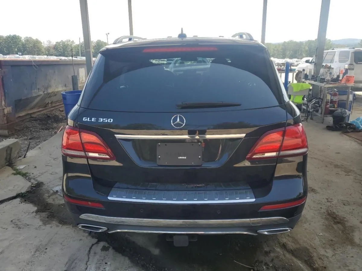 IncomingForeign Used 2018 MB GLE350 Full Option - Image 10