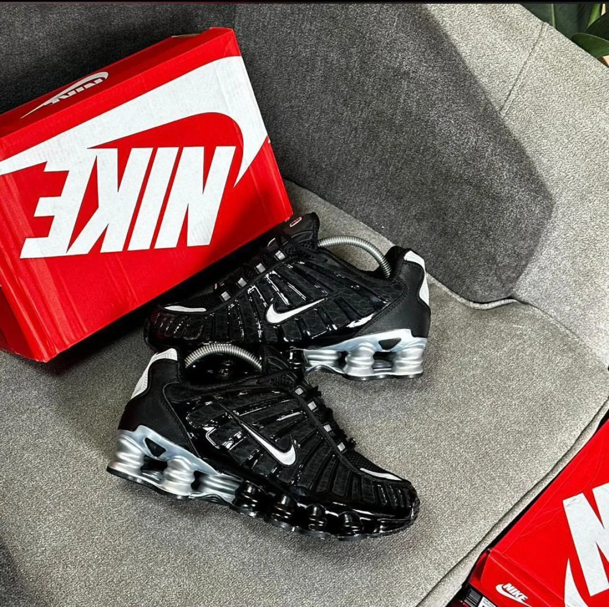Nike Shot TL Sneakers - Image 2