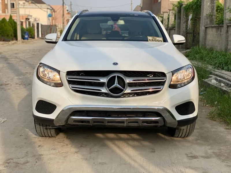 Mercedes Glc300 4matic 2019 Model