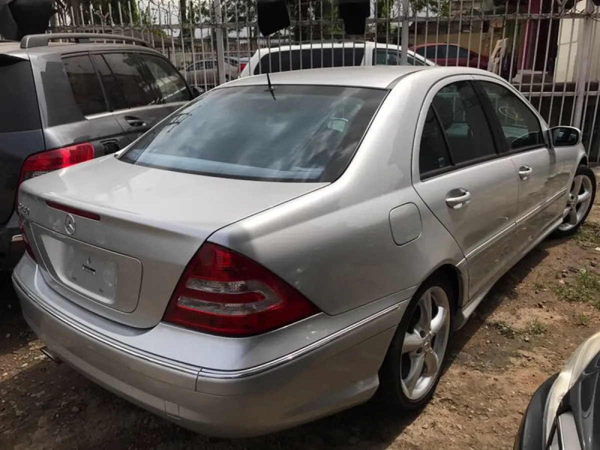 Mercedes Benz C230 Sport 2006 - Image 5