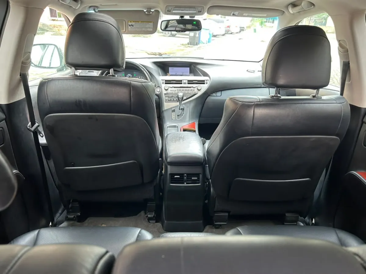 2010 Lexus Rx 350 used but not registered - Image 2