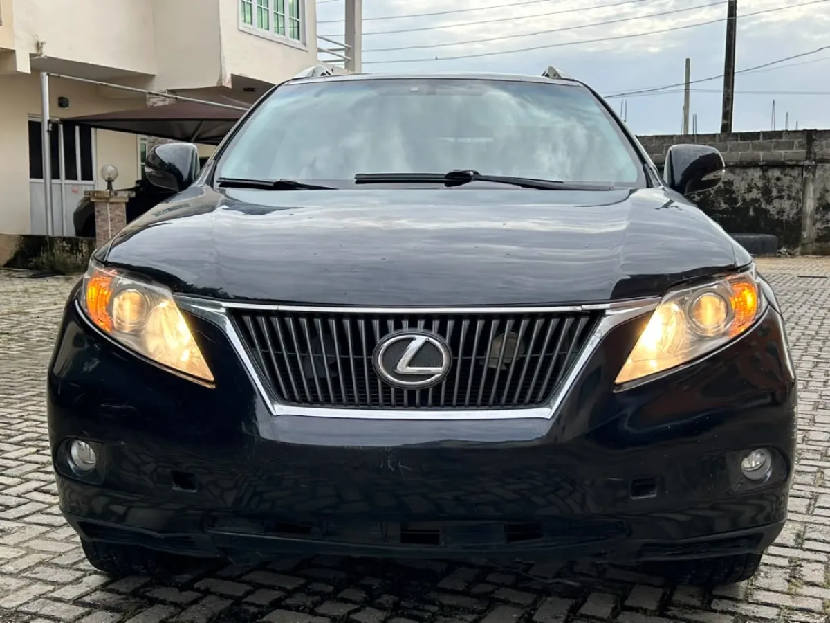 2010 Lexus Rx 350 used but not registered - Image 4
