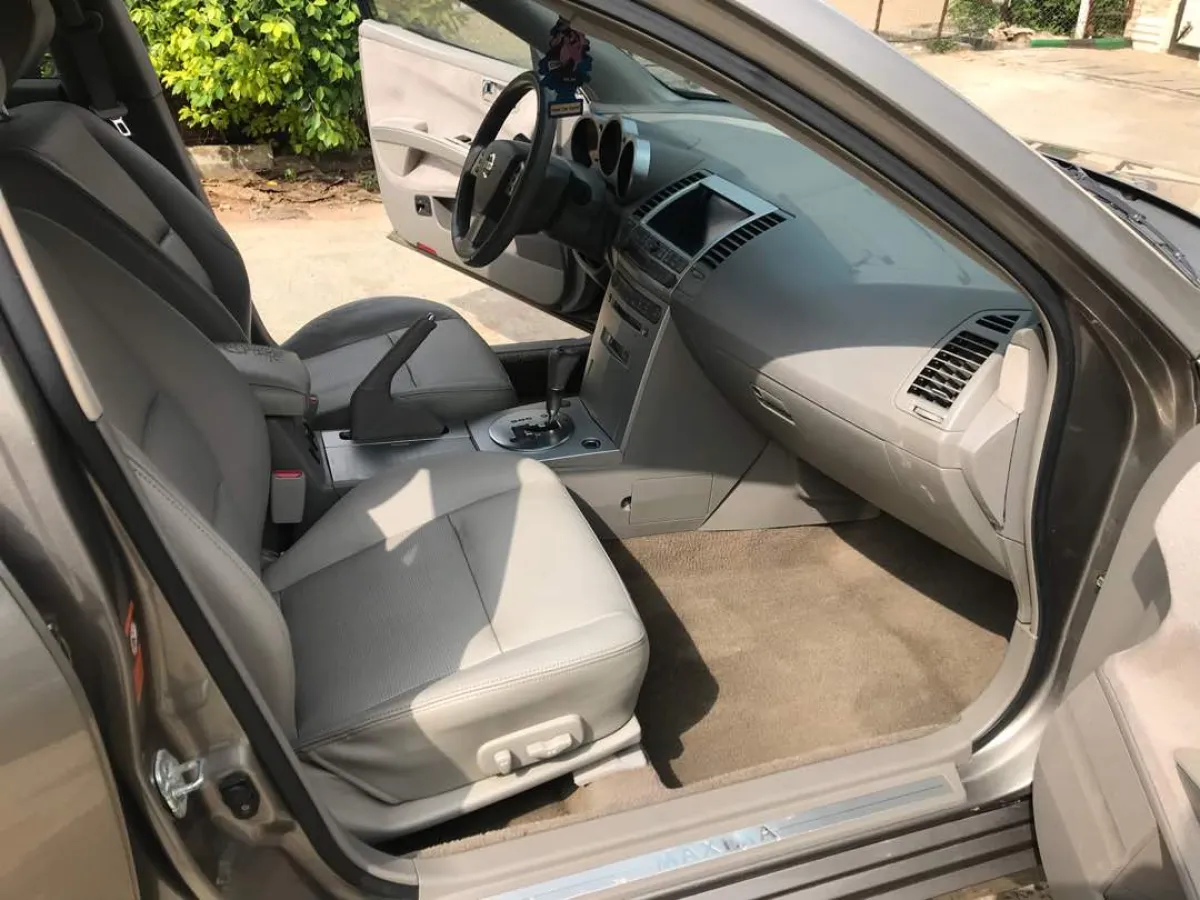 Extremely Clean And Sharp Toks 2006 Nissan Maxima - Image 5