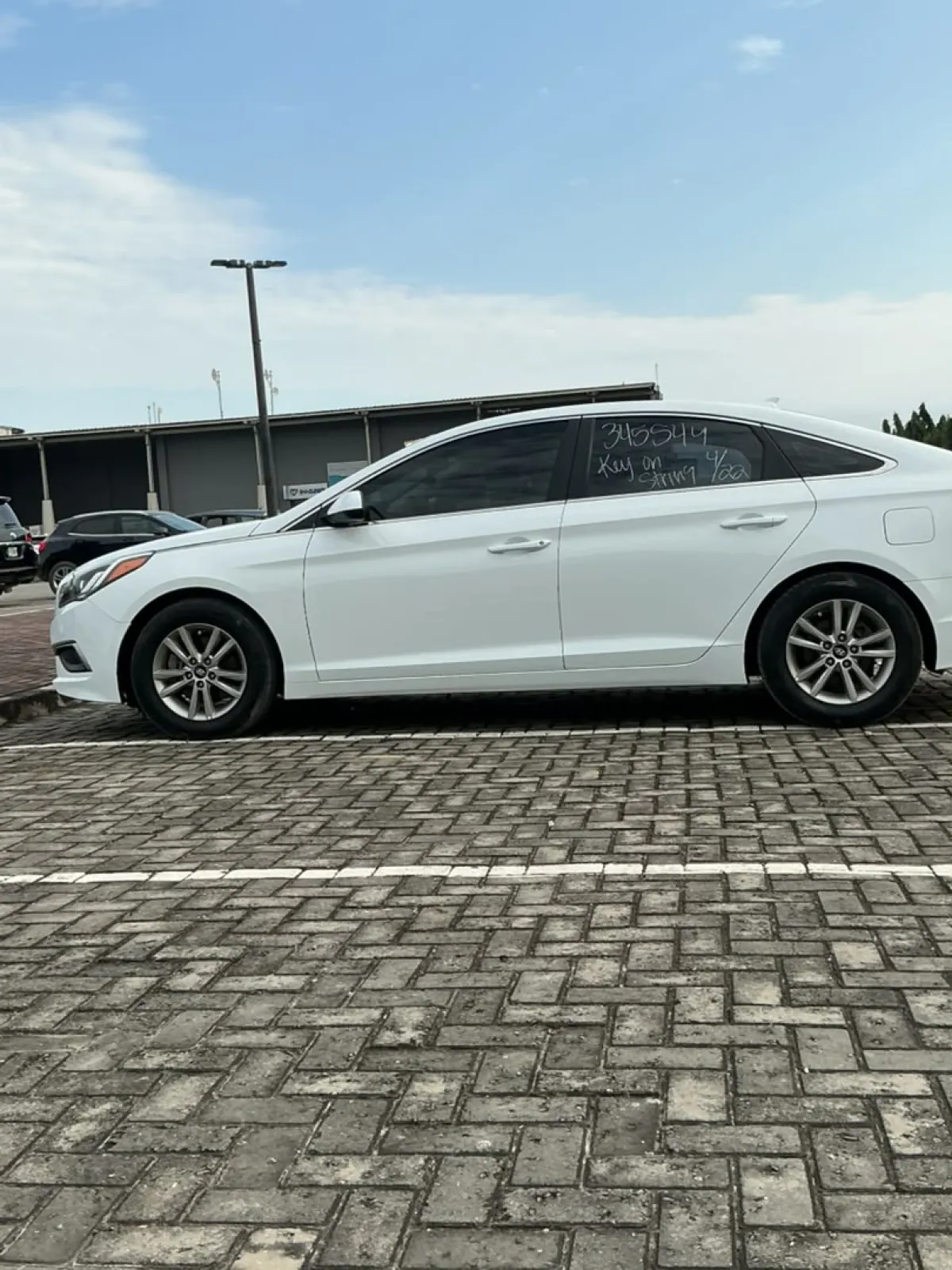 neatly used Hyundai Sonata 2016 - Image 5