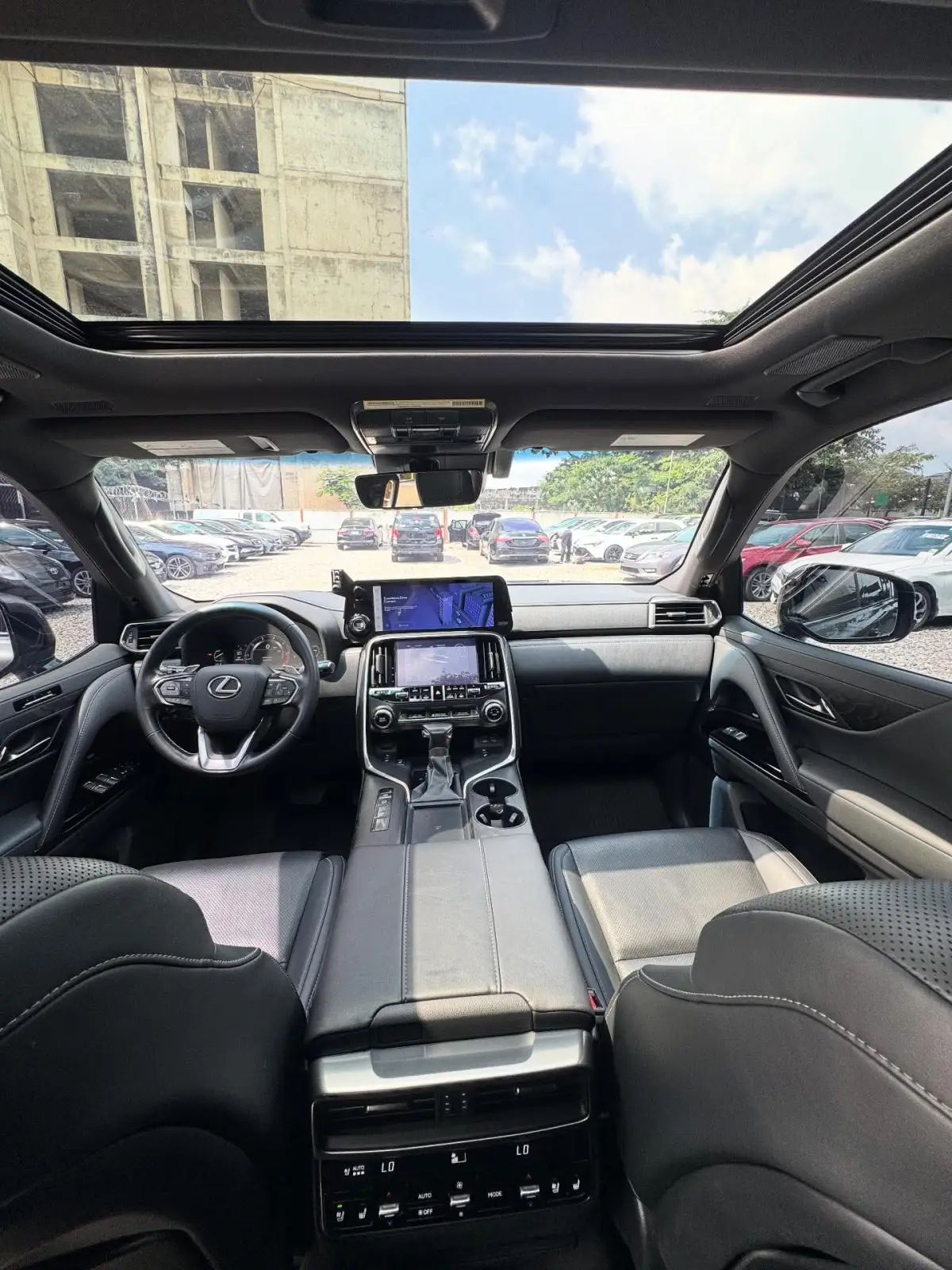 Foreign Used 2024 Lexus LX600, ₦240M - Image 3