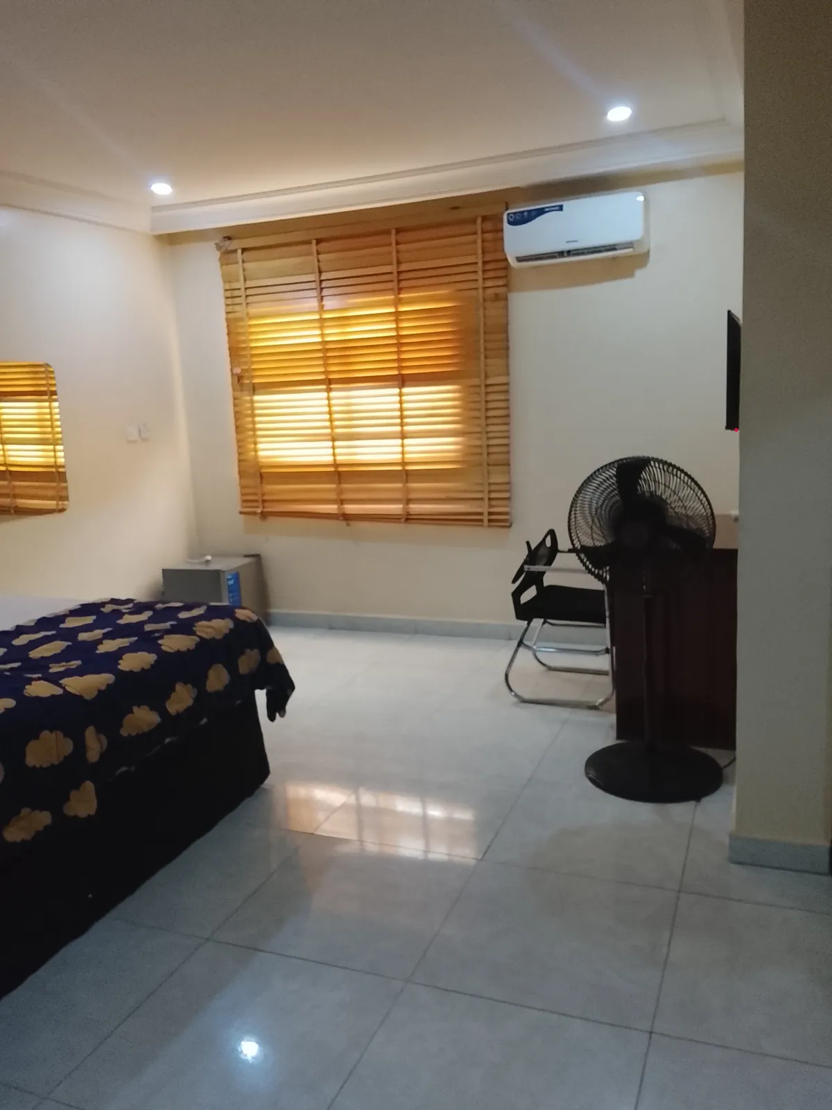 short let service apartment - Image 3