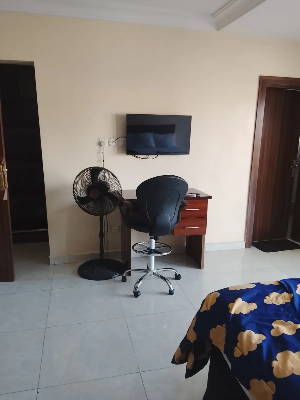 short let service apartment - Image 5