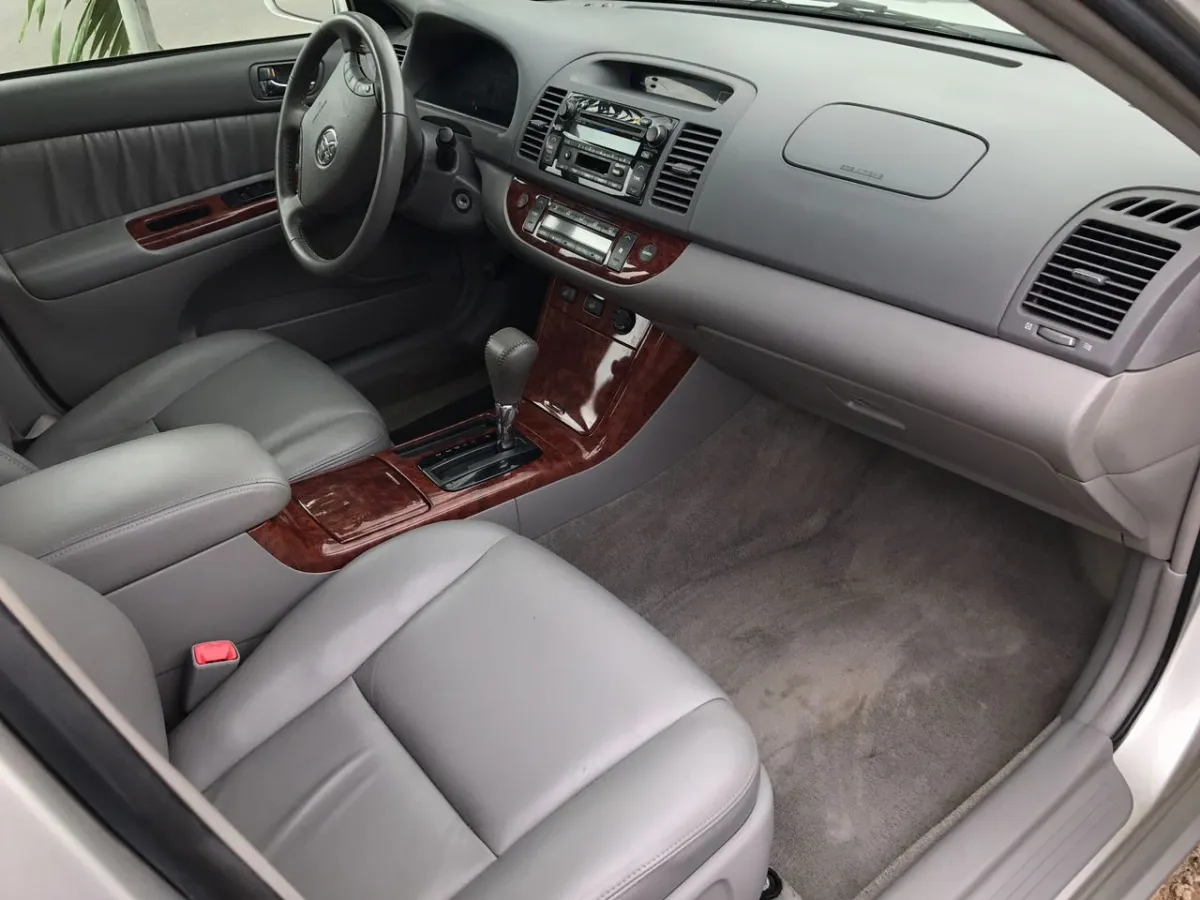 Tokunbo 2005 Toyota Camry Big Daddy - Image 3