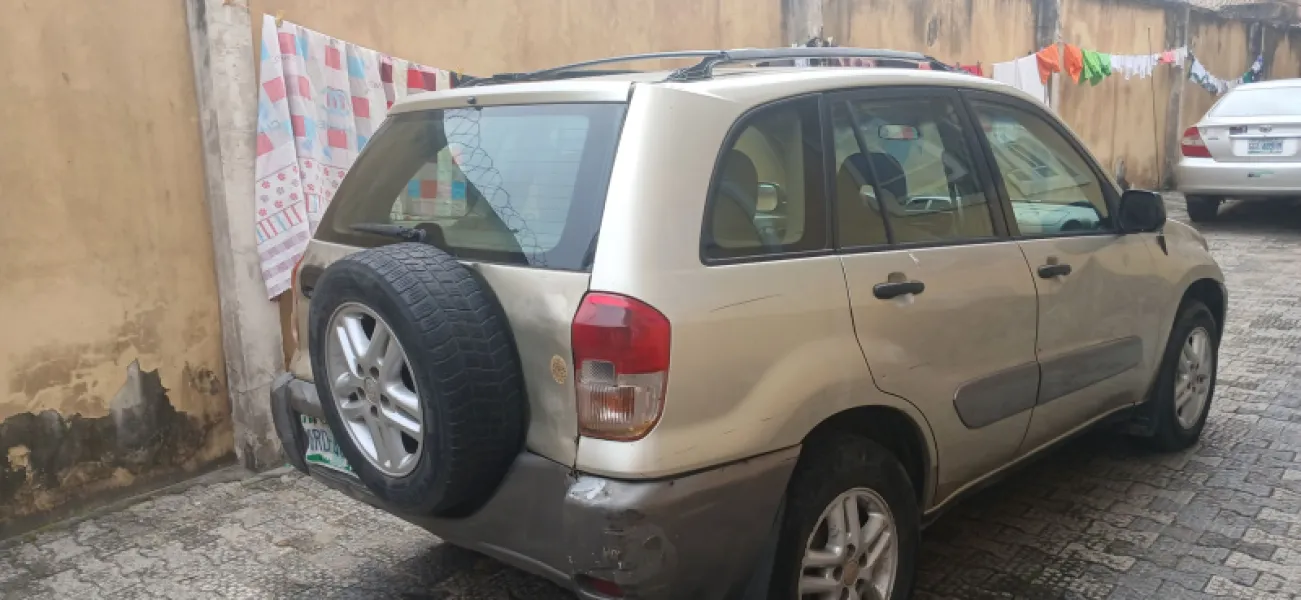 Toyota RAV-4 2003. Local Used. In working condition.