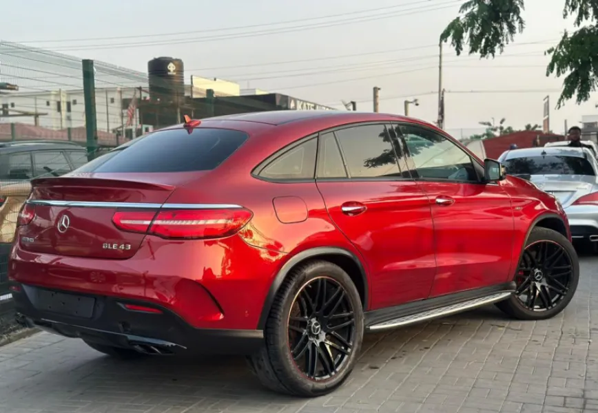 Mercedes Benz GLE 43 2016