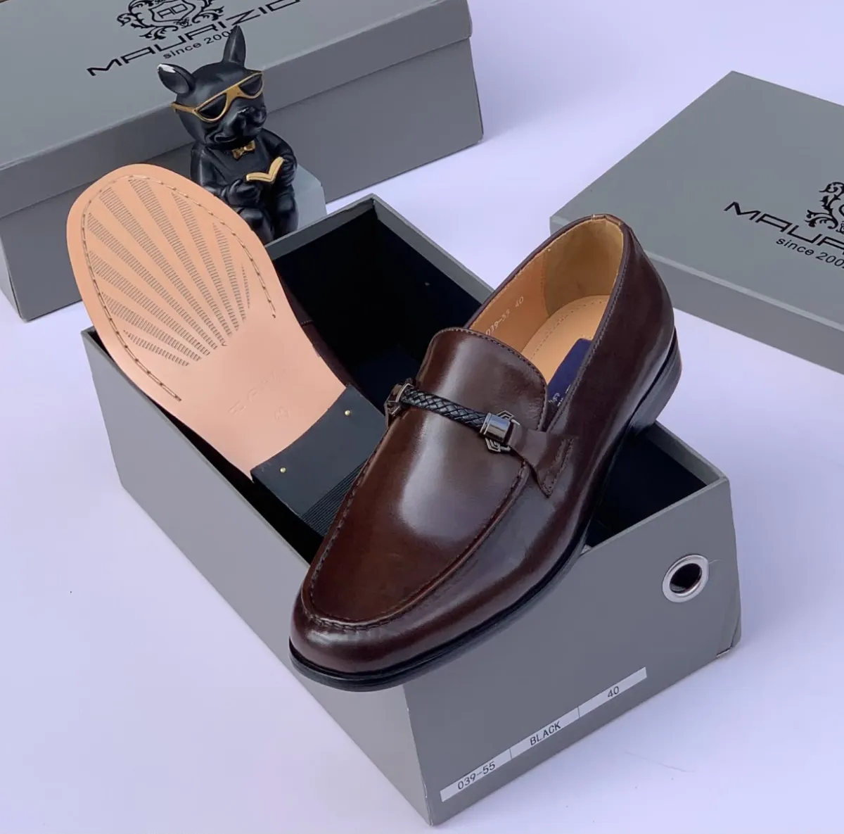 Admaurizio corporate cover shoe for men - Image 4