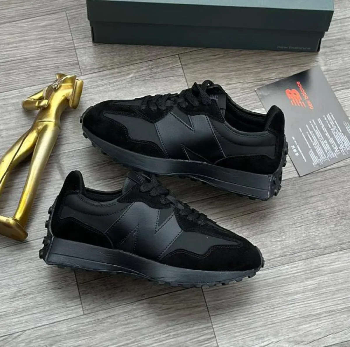 New Balance 327 Sneakers - Image 1