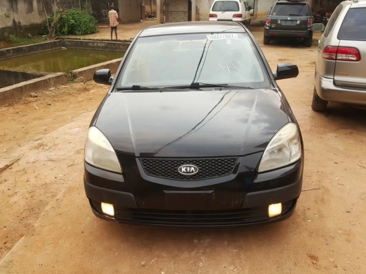 Very sharp kia rio - Image 2