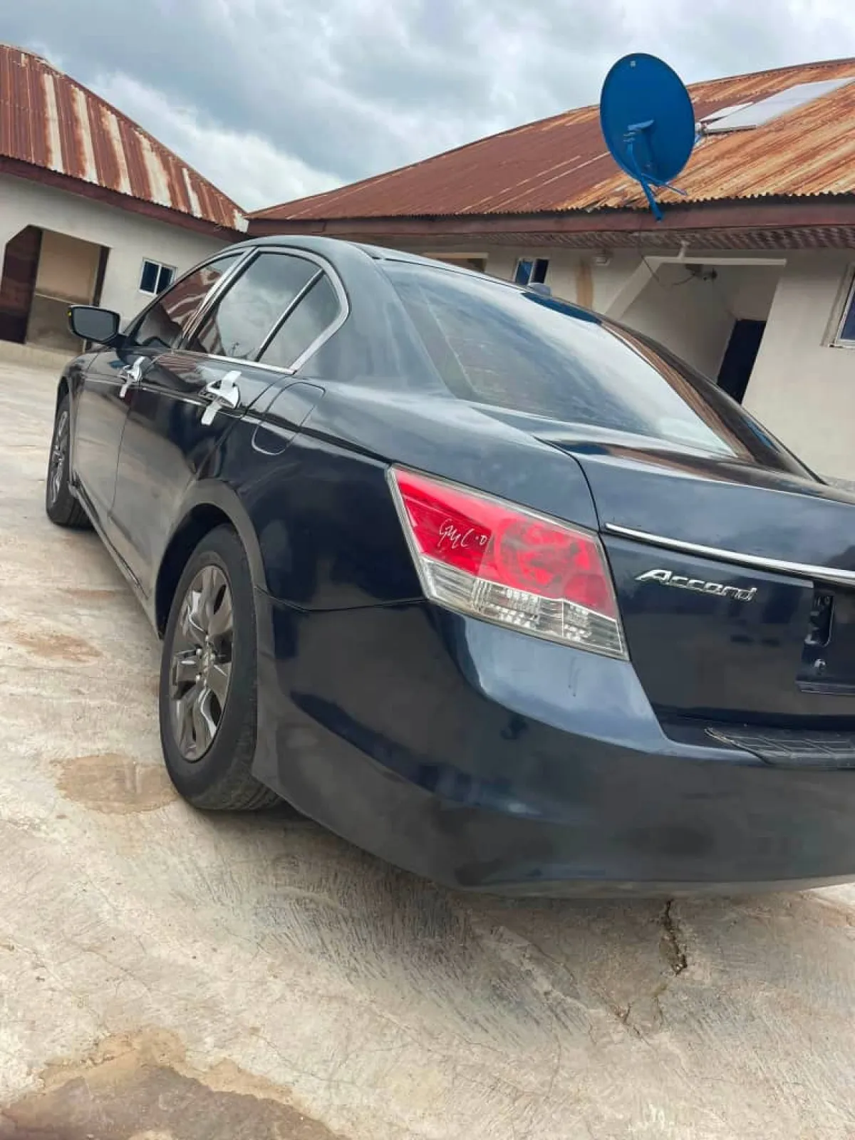 Neatly Used Honda accord 2008 - Image 7