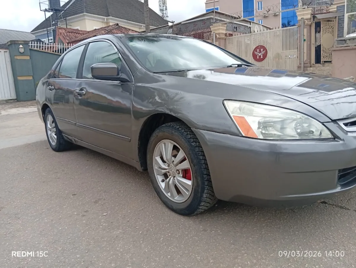 Extremely Clean Registered 2007 Honda Accord DC V4 - Image 6