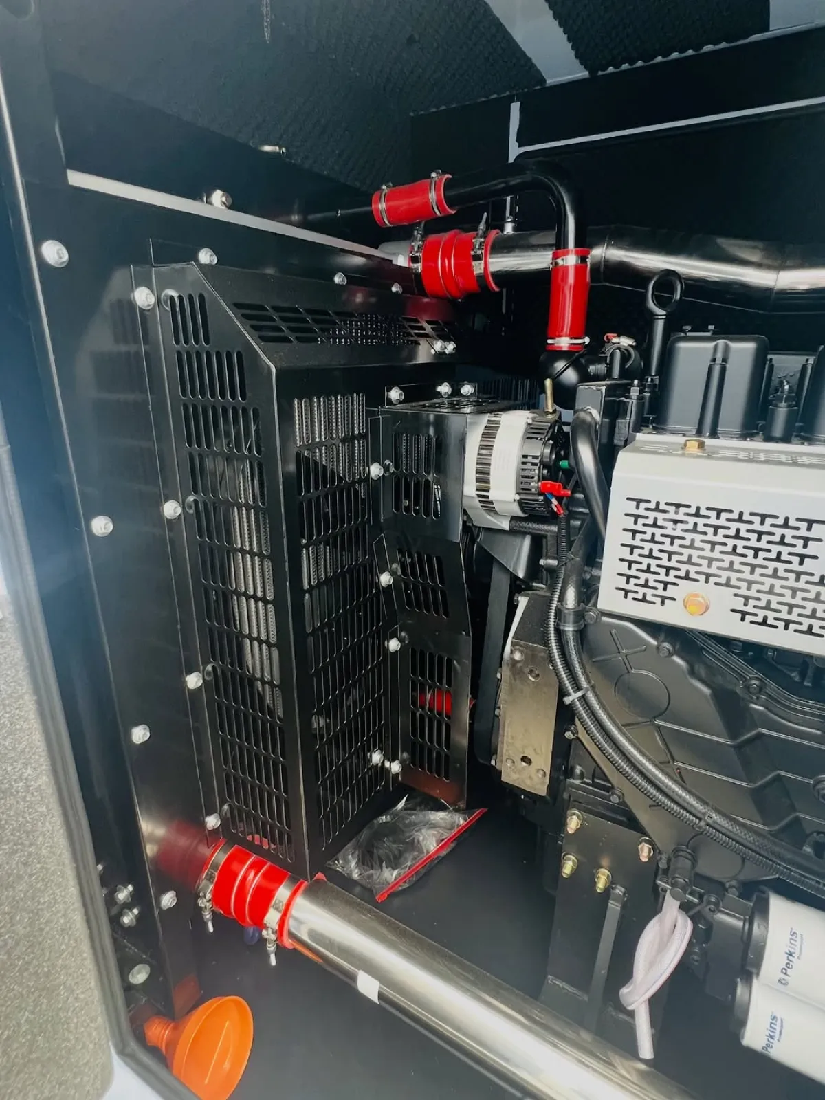 20KVA PERKINS SOUNDPROOF DIESEL GENERATOR Reliable Power Heavy-Duty Perfo - Image 2