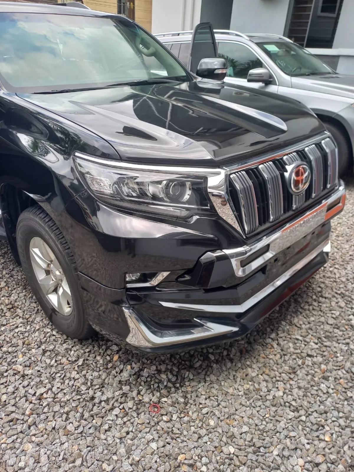Briefly Used But Not Registered 2020 Toyota LandCruiser Prado V6 - Image 9