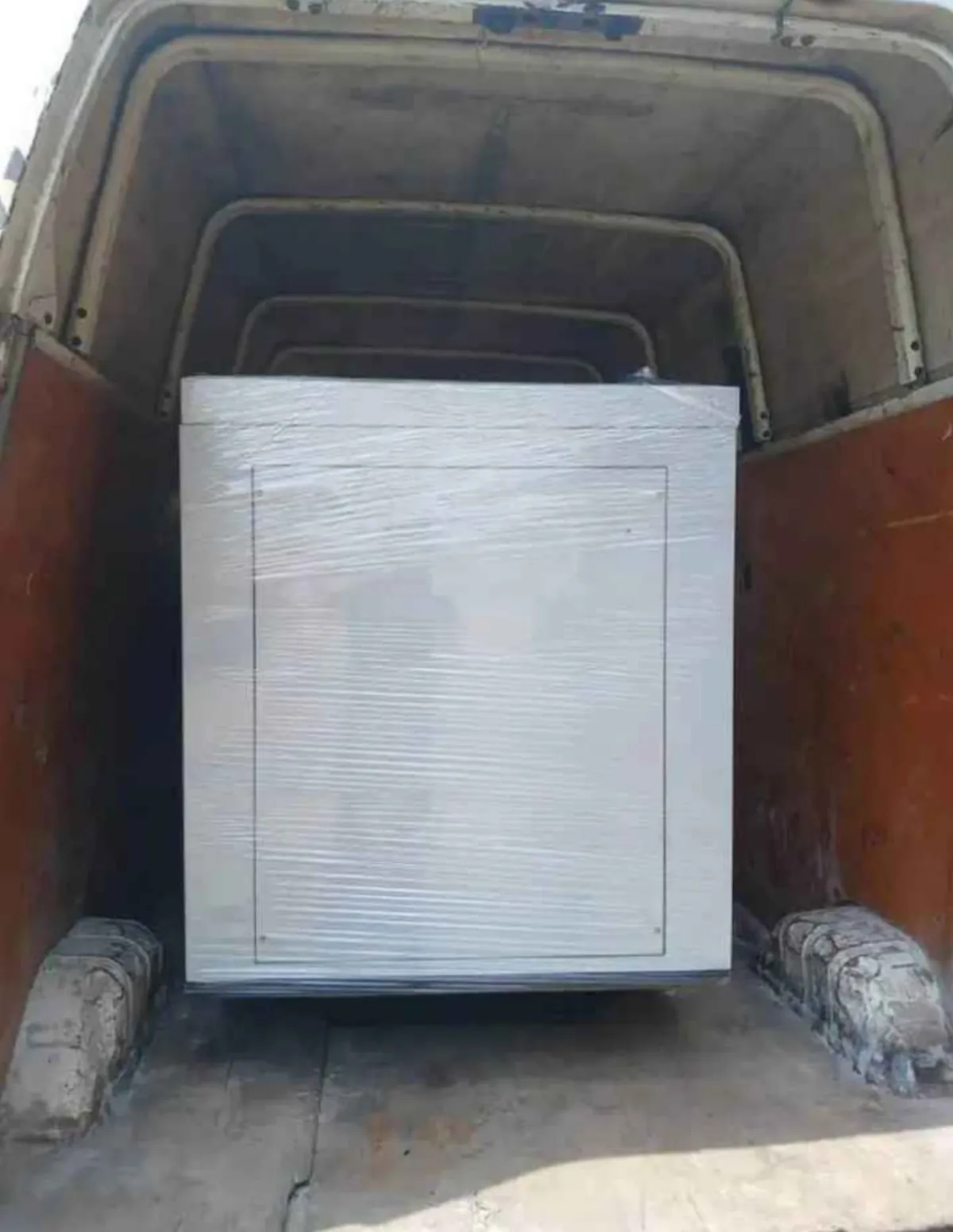 Heavy-Duty 150kva perkins soundproof diesel generator available - Image 2
