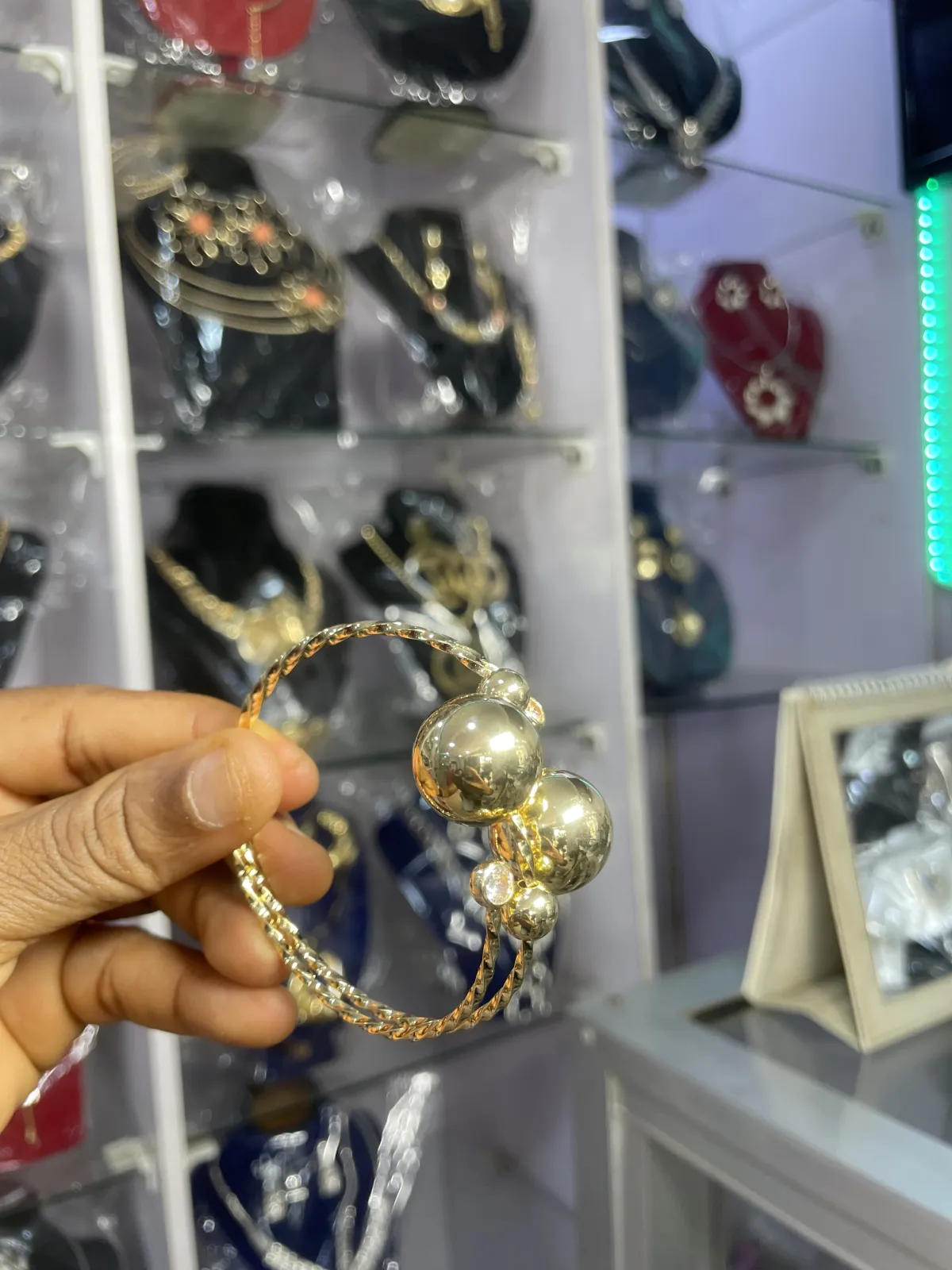 jewelry - Image 3