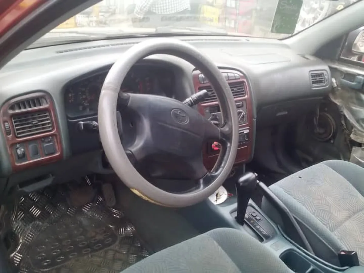 Toyota Avensis Registered - Image 3