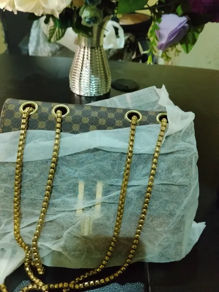 Hand bag