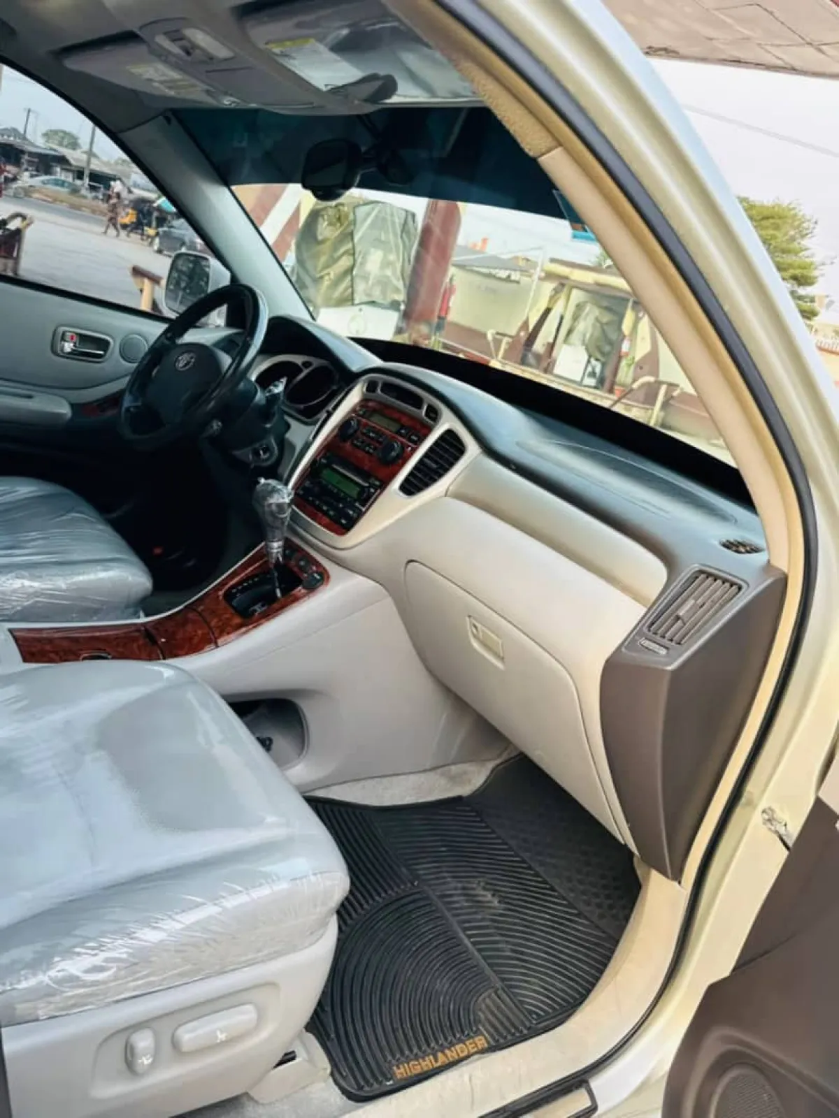 Neatly use Toyota Highlander 2007 - Image 3