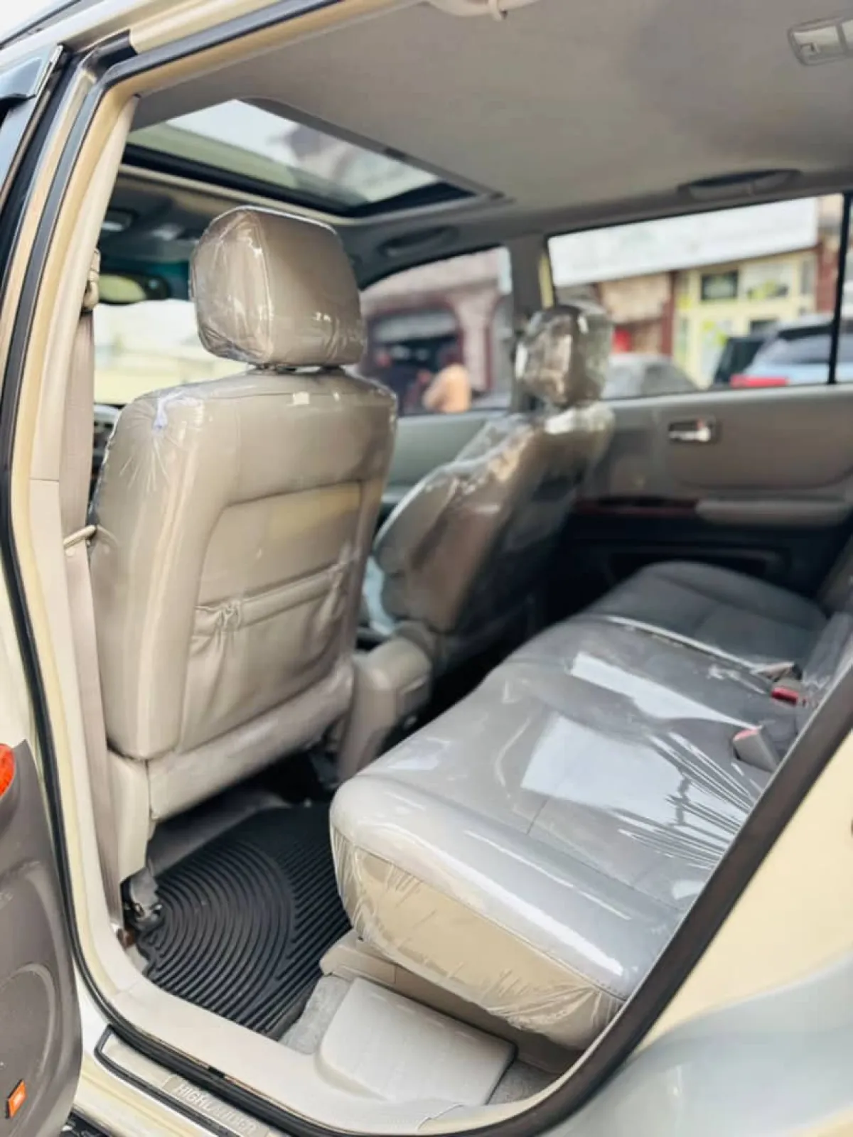 Neatly use Toyota Highlander 2007 - Image 4