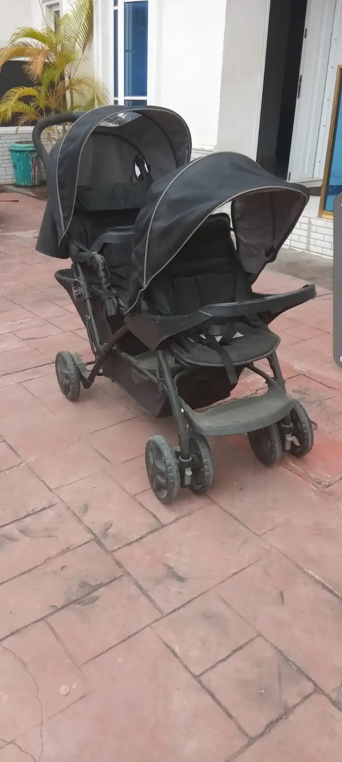 Graco double stroller - Image 2