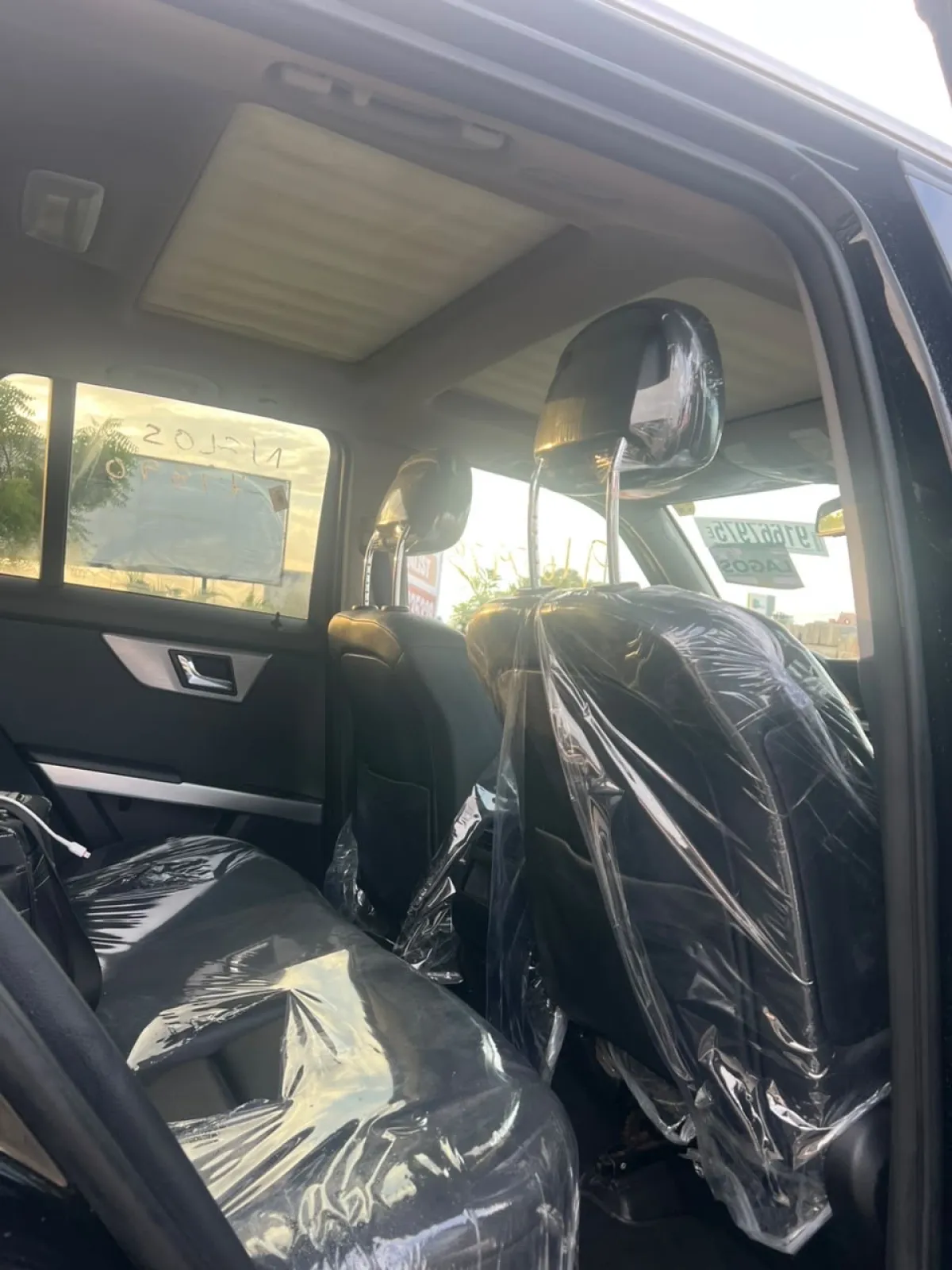 TOKUNBO 2010 Mercedes Benz GLK350 4Matoc Fullest Option - Image 5