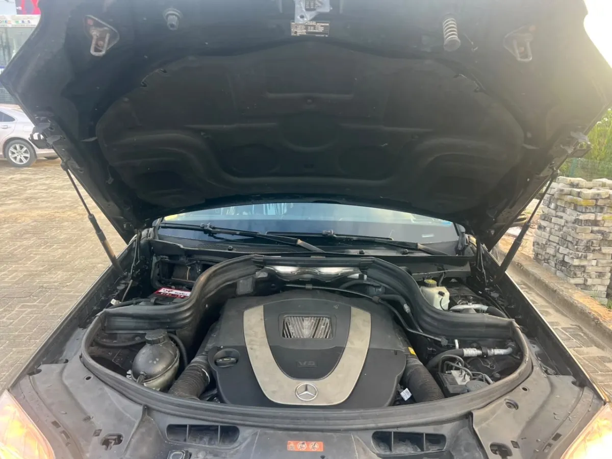 TOKUNBO 2010 Mercedes Benz GLK350 4Matoc Fullest Option - Image 6