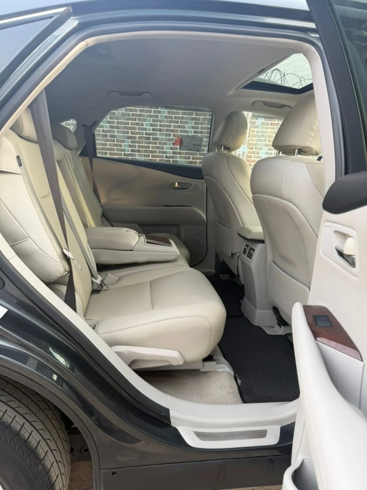 Foreign Used Lexus RX350 2010 Full Options - Image 6