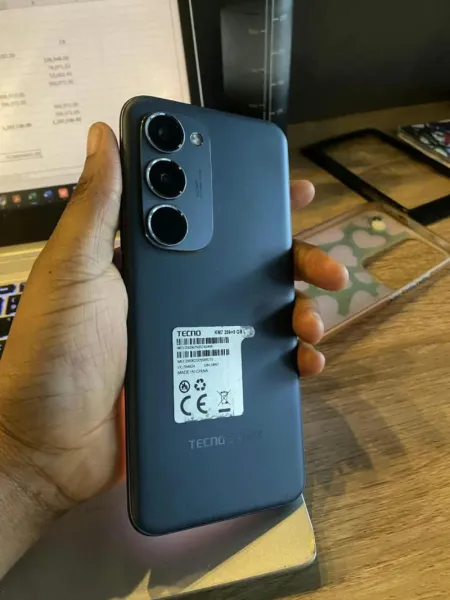 Tecno Spark 40pro plus